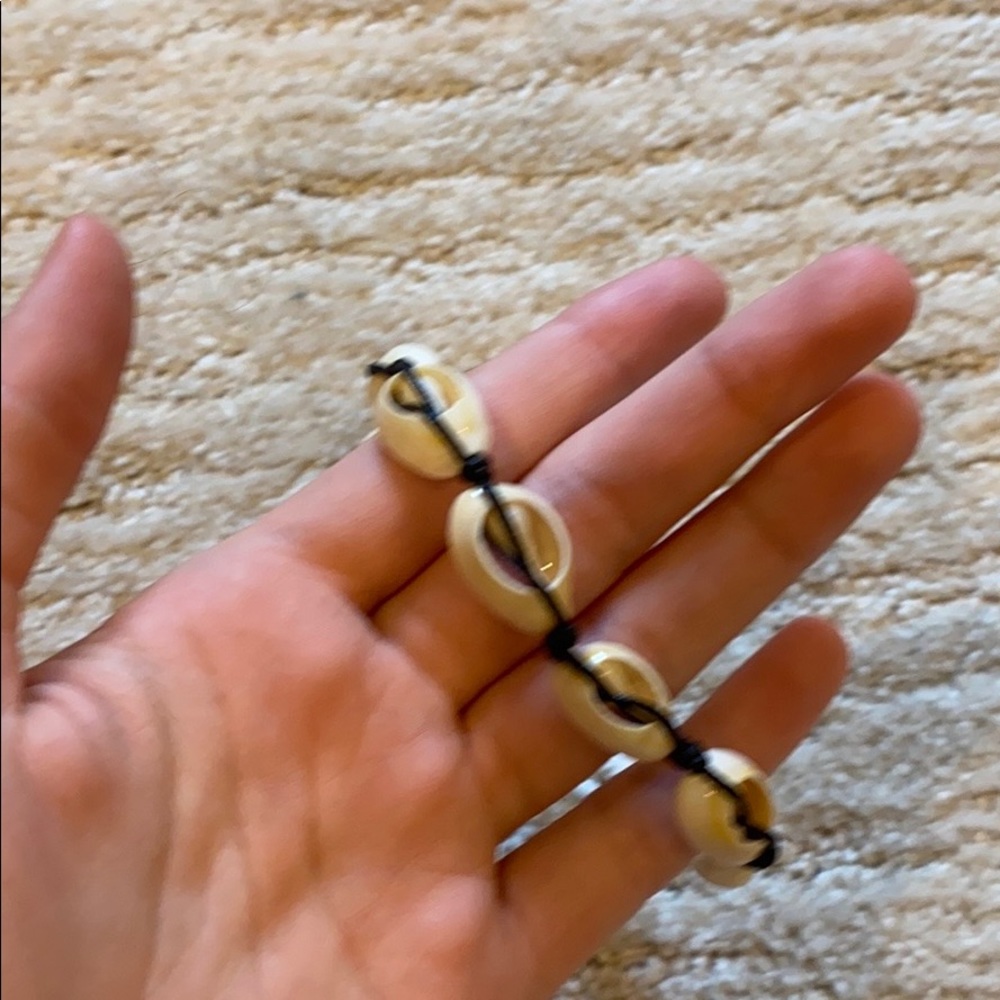 Puka Shell necklace - Picture 2 of 4